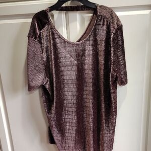 Crushed Velvet Scoop Neck Top in Mauve